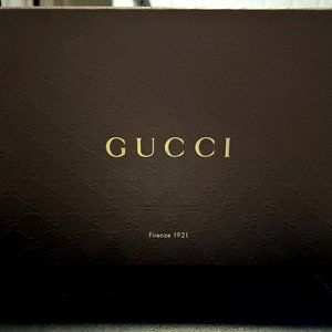 BRAND NEW NEVER WORN GUCCI MENS LOAFERS